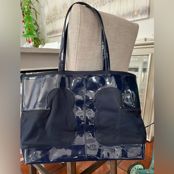 Tory Burch Handbags - Tory Burch navy blue tote